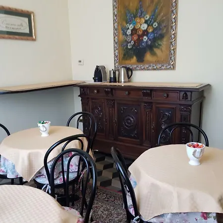 Bed & Breakfast C'era Una Volta *